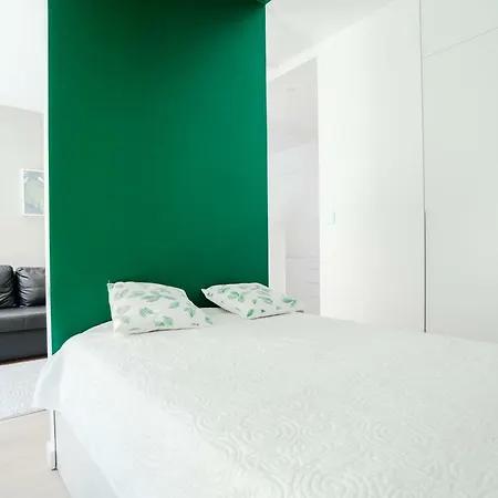 Hotel Lux Apart Przemyslowa *